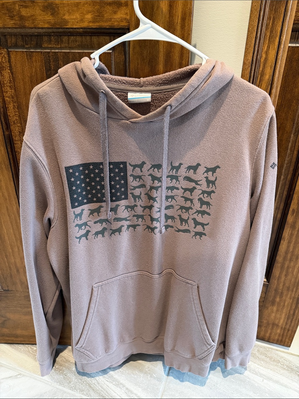 Columbia Men's Taupe Crewneck Hoodie with Dog Flag Graphic